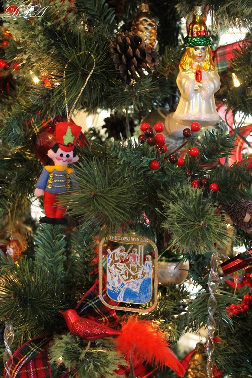 Christmas Home Tour ornaments