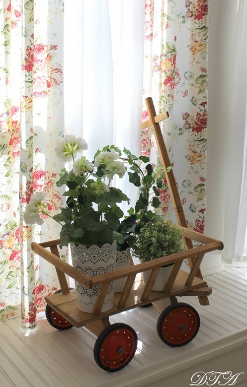 Spring Home Tour bay window