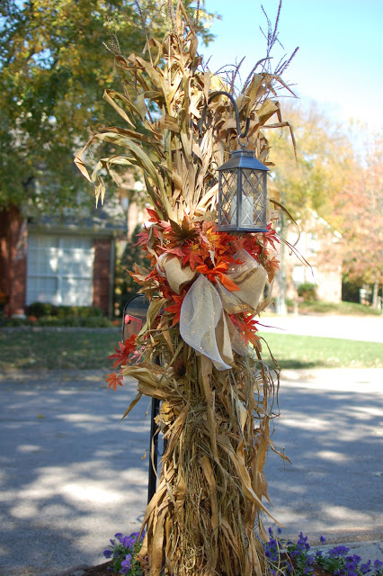 Mailbox with lantern