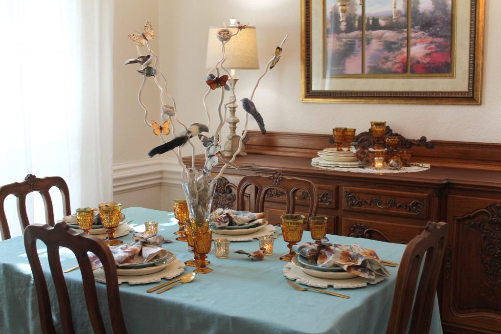 Make An Late Summer Early Fall Centerpiece dining room
