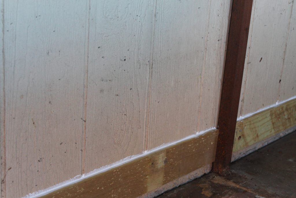 One Room Challenge Grimy Shed baseboard
