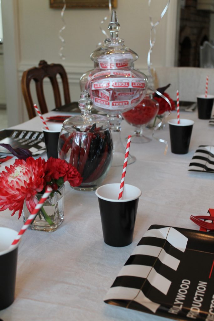 Epic Scavenger Hunt Tablescape