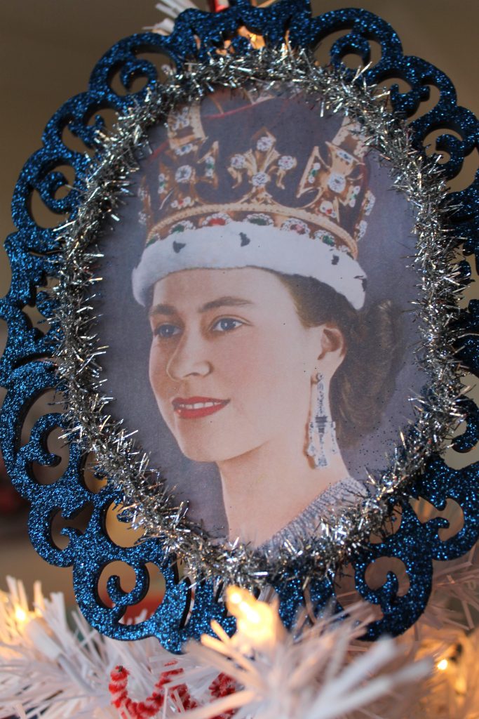 Tree topper of her Majesty