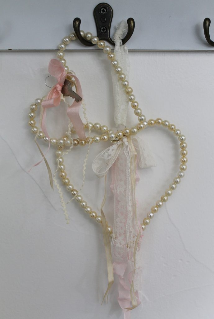 Decor To Adore pearl heart